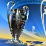El trofeo de la Champions League en exhibición