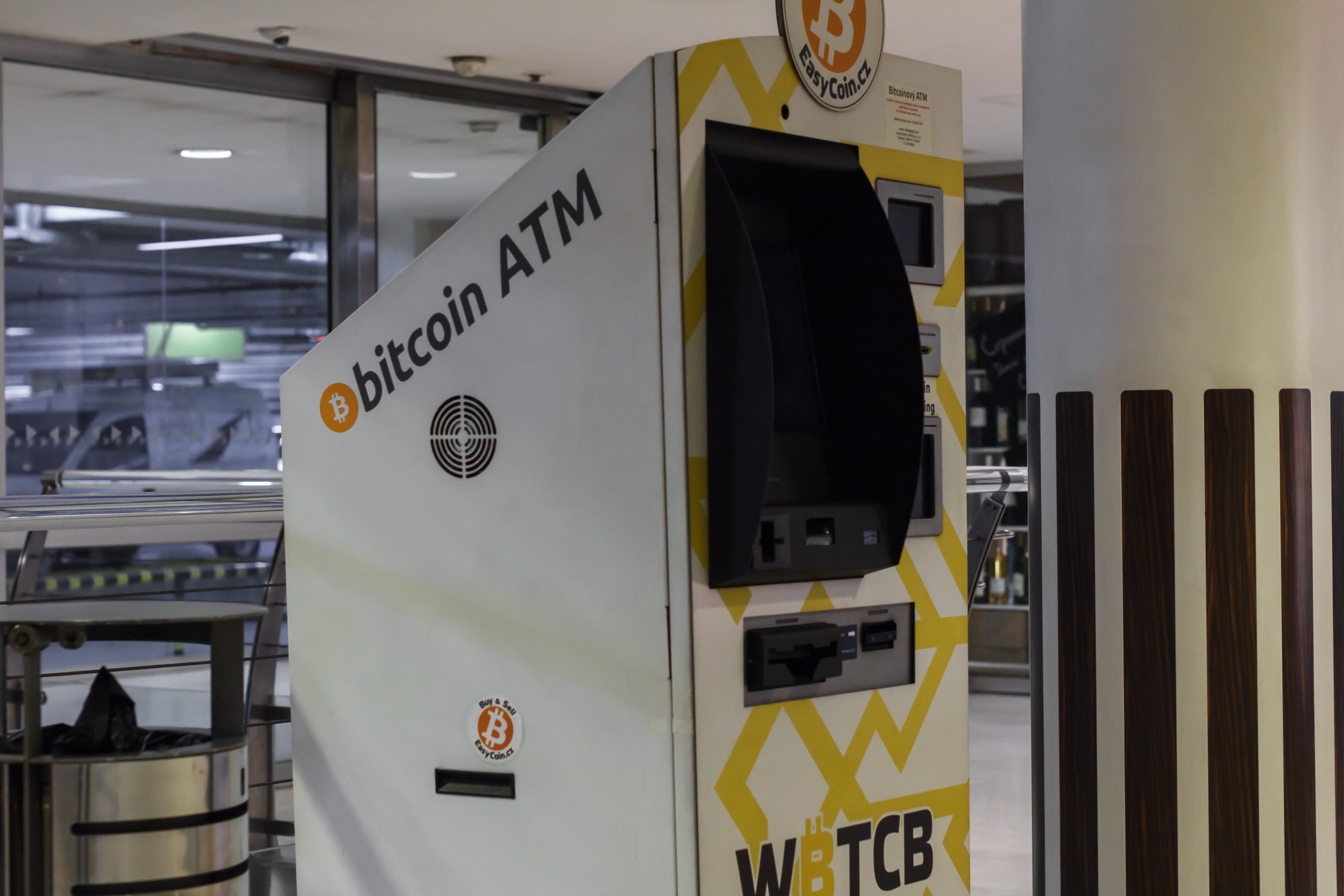 Un cajero Bitcoin de los que se puede encontrar en Colombia