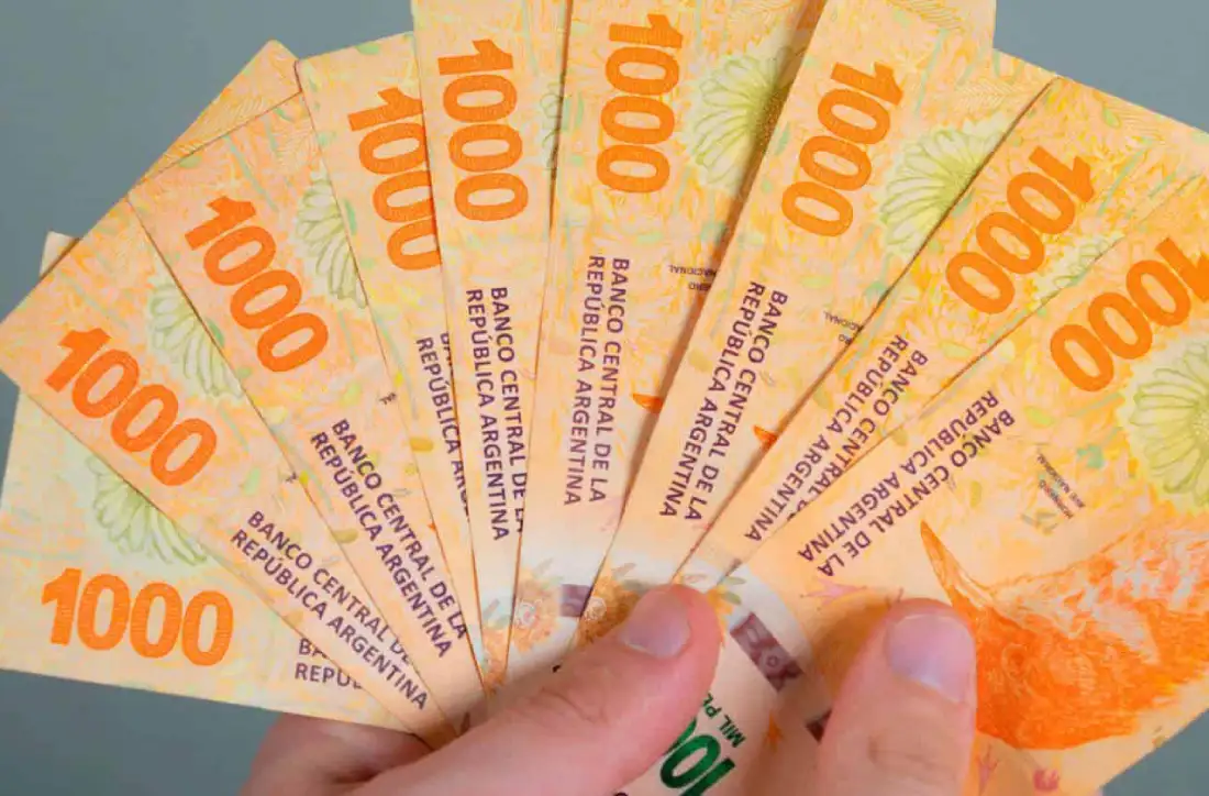 Billetes de 1000 pesos argentinos