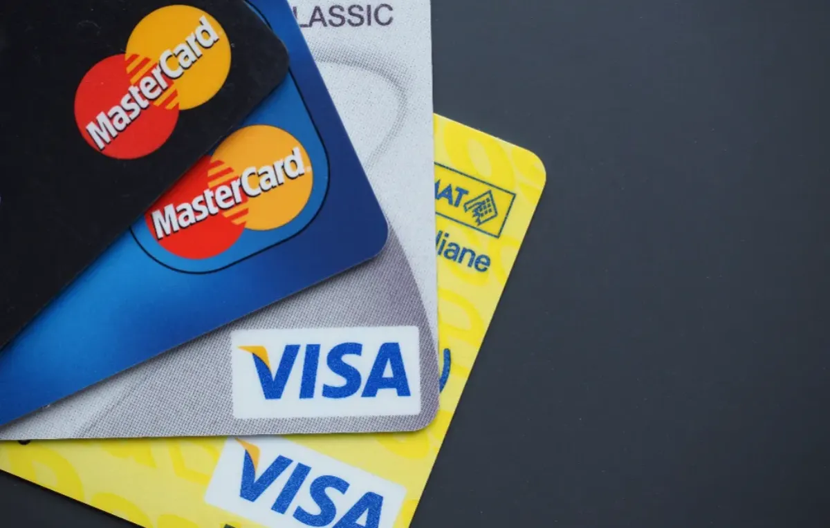 Tarjetas de crédito Visa y Mastercard