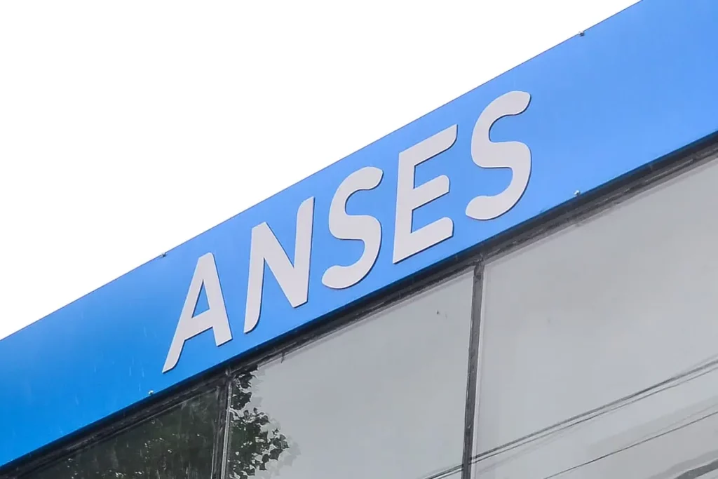 Préstamos ANSES 2025 para AUH (Asignacion Universal por Hijo): ¿cómo pedir hasta $1.000.000 de pesos?