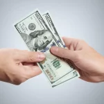 ¿Conviene más el plazo fijo o comprar dólares en 2025?